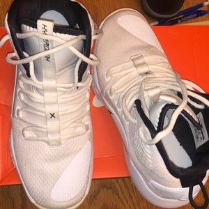 Men’s Size 8 Nike Hyperdunk